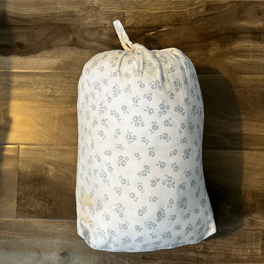 Cute floral queen size sheet set